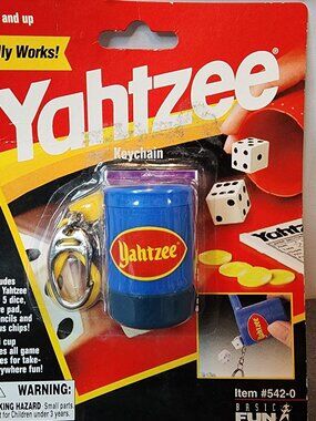 Mini Yatzee Keychain-HASBRO-2000-NIP